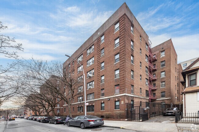 15501 90th Ave - 15501 90th Ave