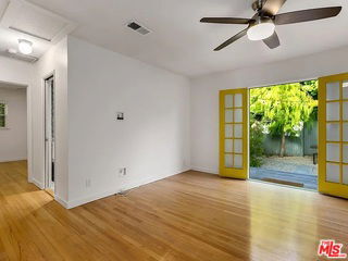 Photo - 906 Venezia Ave Unit B