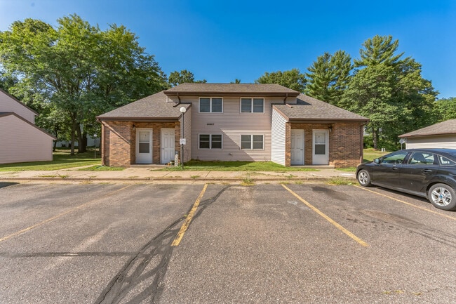 Building Photo - Englewood Apartments