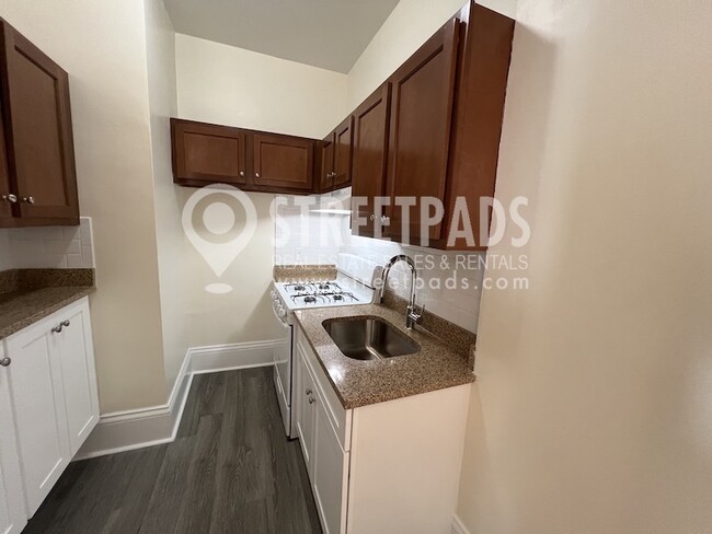 Photo - 2 Ware St Unit 303