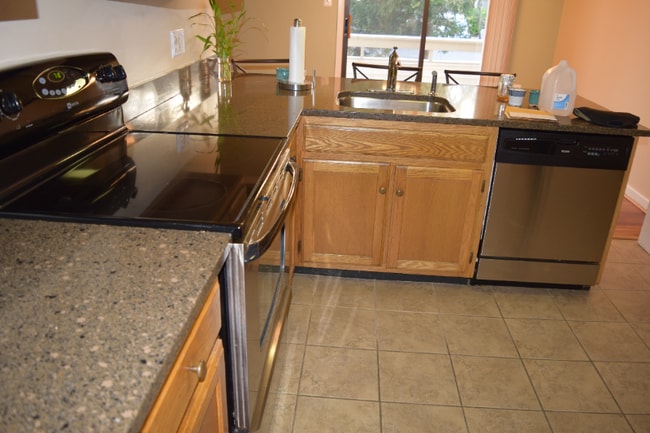 Photo - 9745 Lake Shore Dr