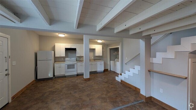 Building Photo - 539 Hoffman St Unit 1 Rental