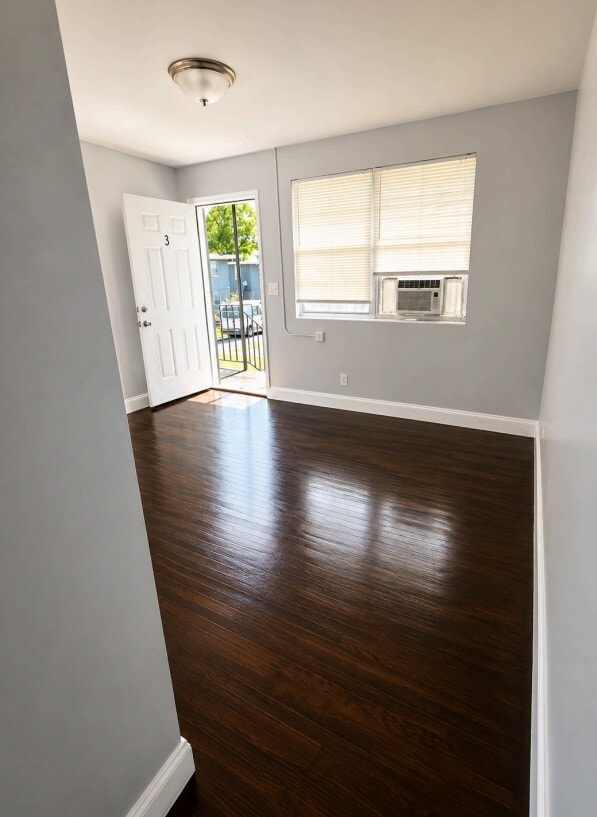 Palafox Gardens-RENT SPECIALS