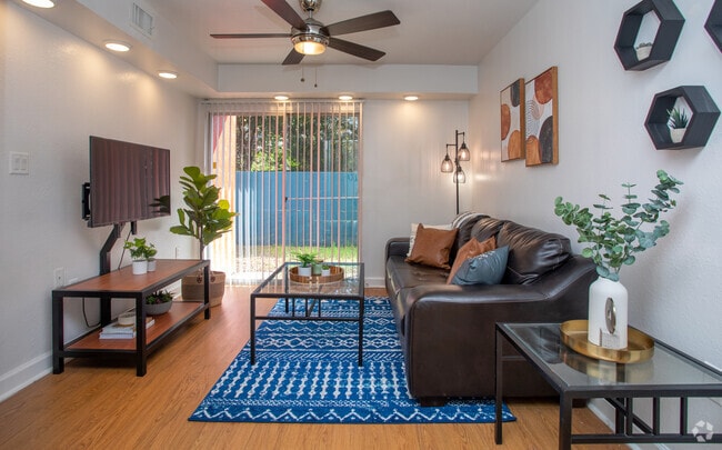 3BR,2BA-1,134SF