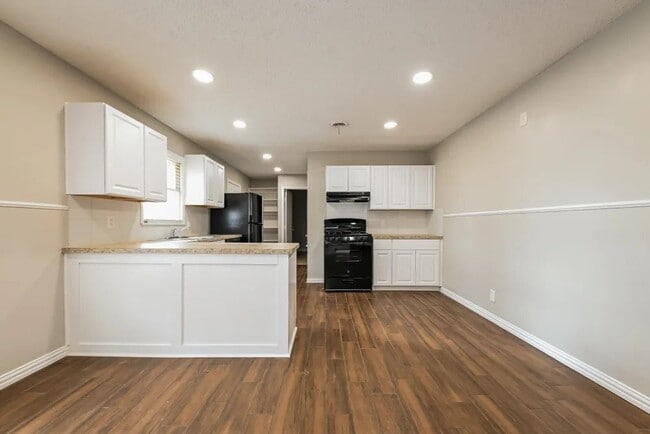 Photo - 1222 McDonald Dr