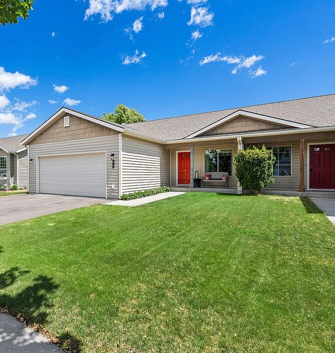 Photo - 64 Empire Loop