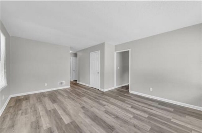 Photo - 5733 Jackson Ave