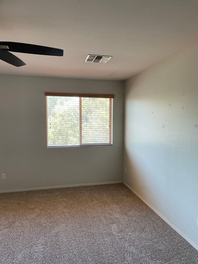 Photo - 14816 N 140th Ave