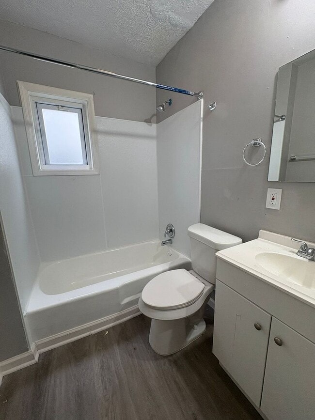 Photo - 16524 Kipling Ave Unit 2