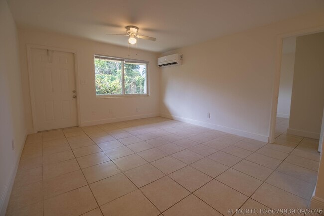 1831 Park Ln Unit 3
