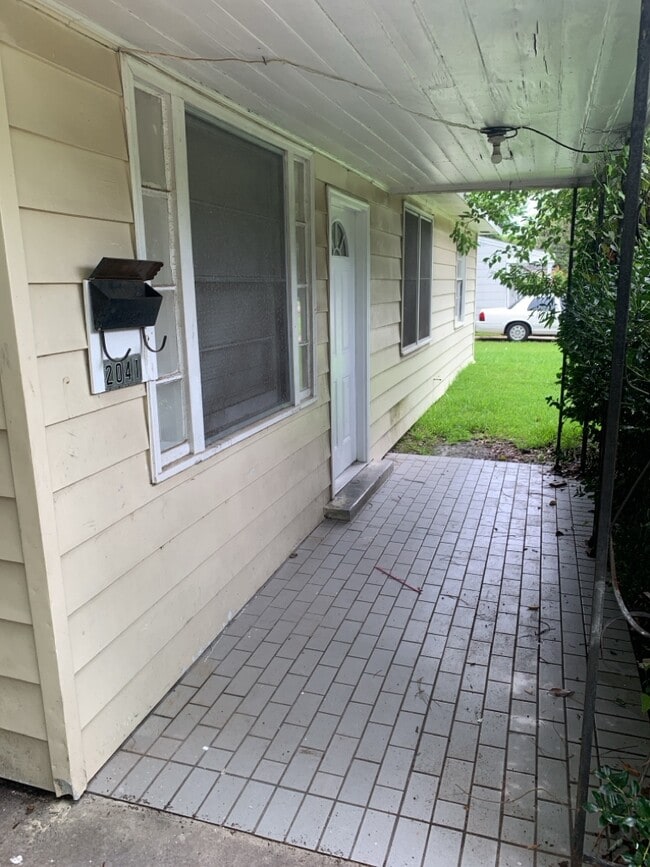 Photo - 2041 Mona Lisa Dr