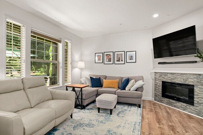 Photo - 2-bedroom/2.5-bathroom Townhouse, in the heart of Arbor Villebois