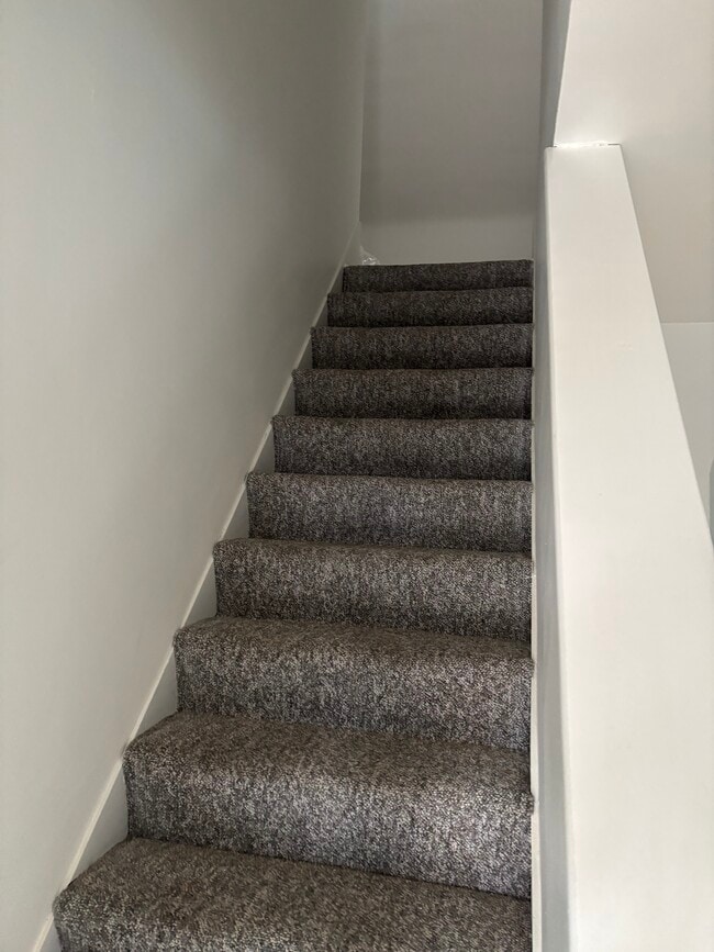 Photo - 210 Division St