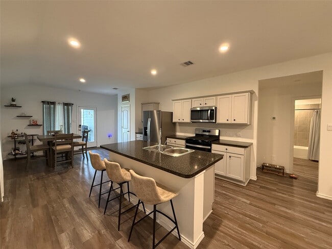 Photo - 5607 Redstone Gardens Dr