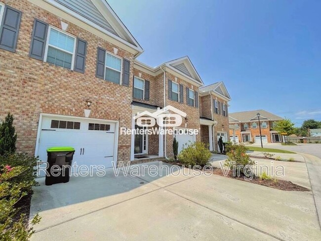 Photo - 1128 Winsford Ln