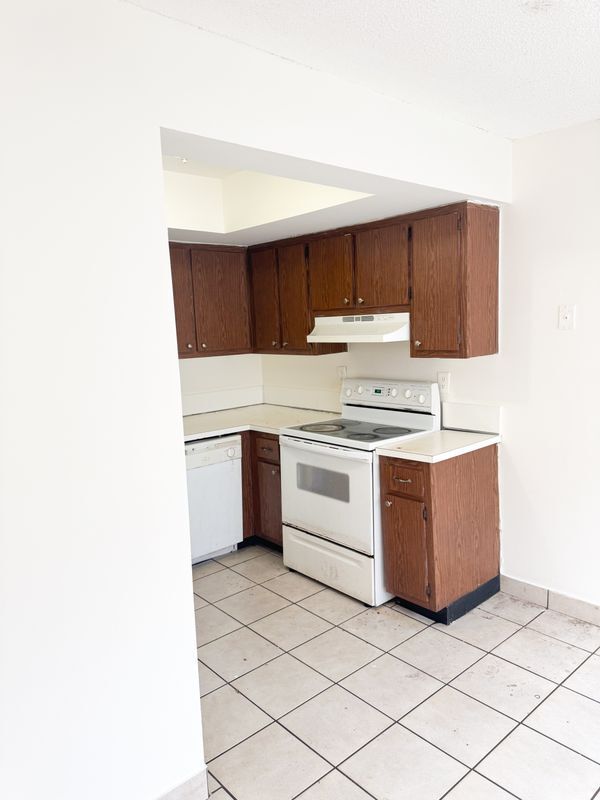 Photo - 5944 NW 21st St Townhome
