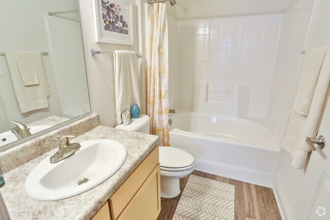 2BR, 2BA - Catawba