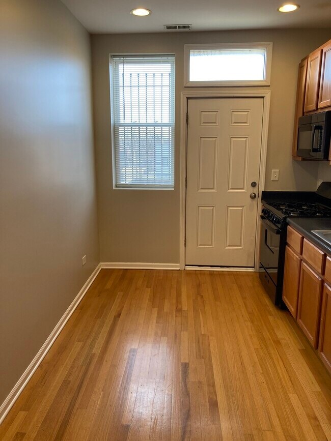 Photo - 4042 S Calumet Ave Unidad 3S