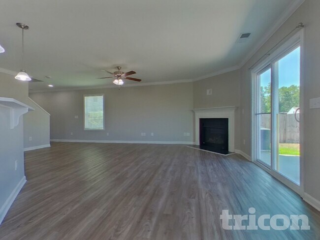 Photo - 313 Fairford Rd