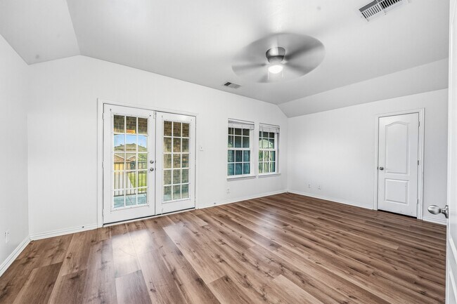 Photo - 2403 Summers Glen Ct