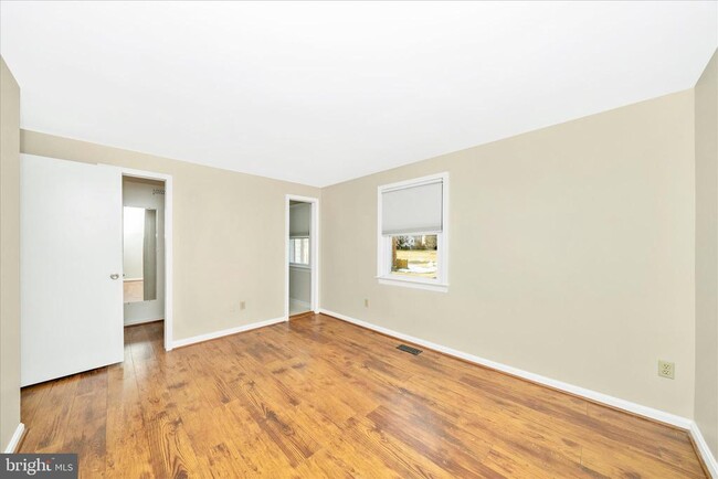 Photo - 106 Lamont Ln