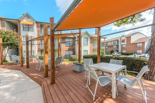 Crystal Falls Apartments
