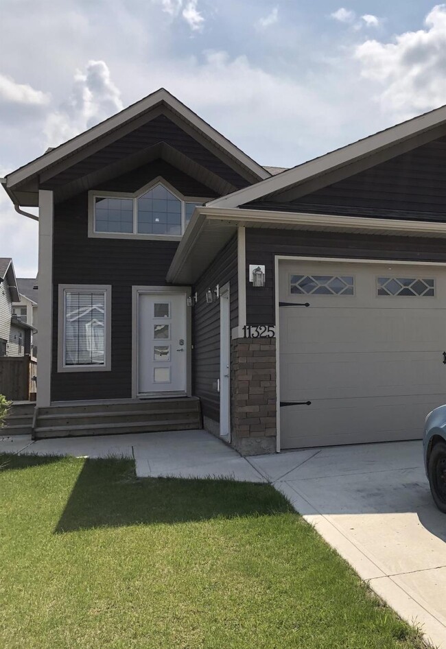 Building Photo - 2 bedroom in Grande Prairie AB T8V 4A7