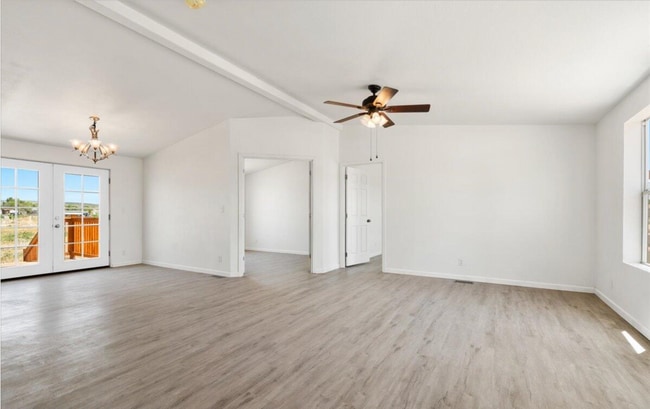Photo - 24175 N Los Angeles St