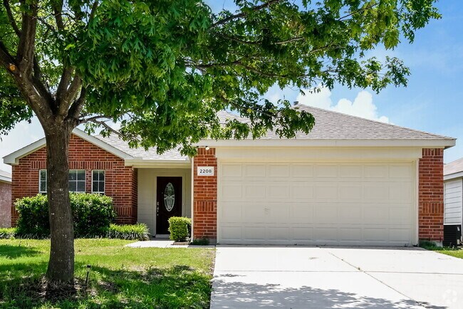 Building Photo - 2208 Sumac Dr Rental