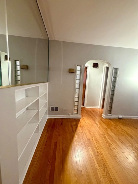 Photo - 314 E 83rd St Unit 1