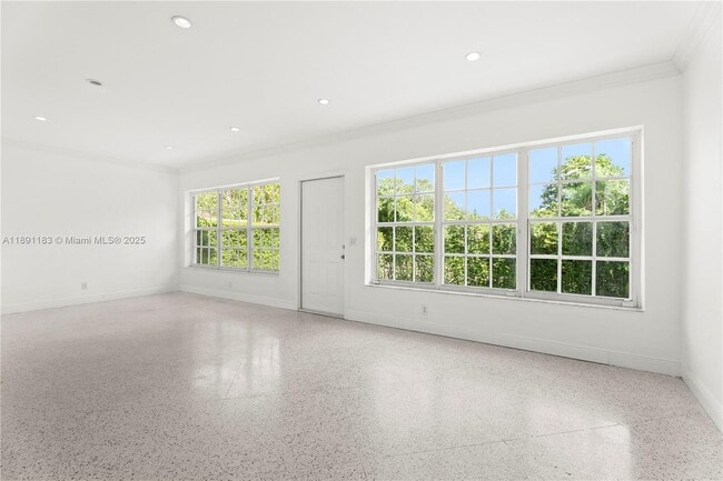 Photo - 1307 Valencia Ave