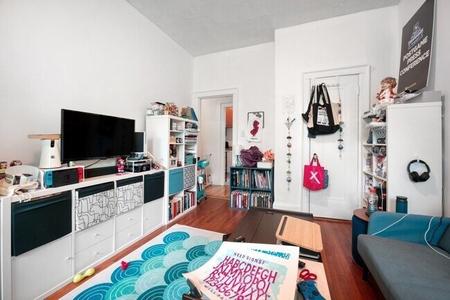 Photo - 249 Chestnut Hill Ave Unit 1