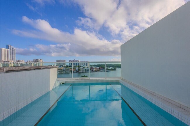 Building Photo - 400 Sunny Isles Blvd Unit 602 Rental