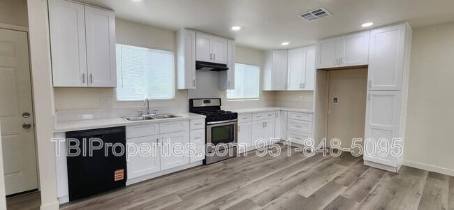 Photo - 1327 Berkeley Dr