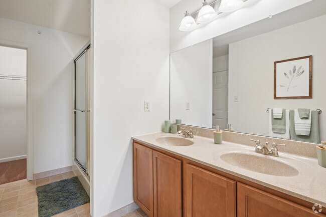 2BR, 2.5BA - 1,660SF - Primary Bathroom