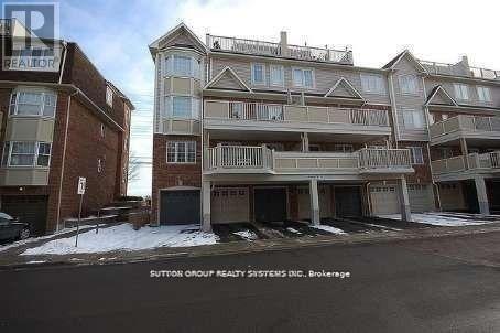 Photo - 613 Dundas St W