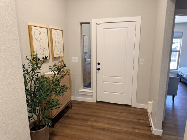 Photo - 421 Graze St