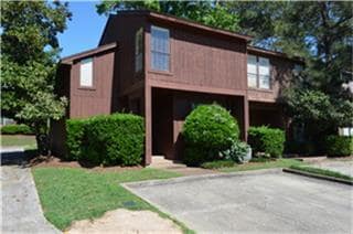 Building Photo - 3246 Poe Dr