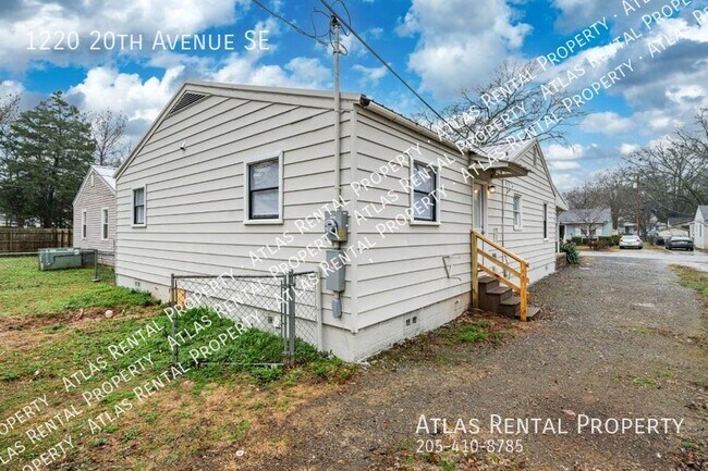 Photo - 1220 20th Ave SE Casa