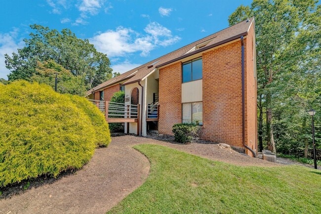 Photo - 3372 Forest Ct