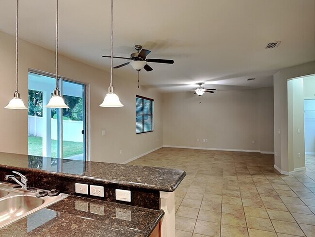 Photo - 11843 Verrazano Dr