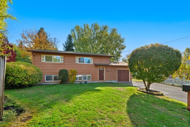 Photo - 9394 SE Mason Cir