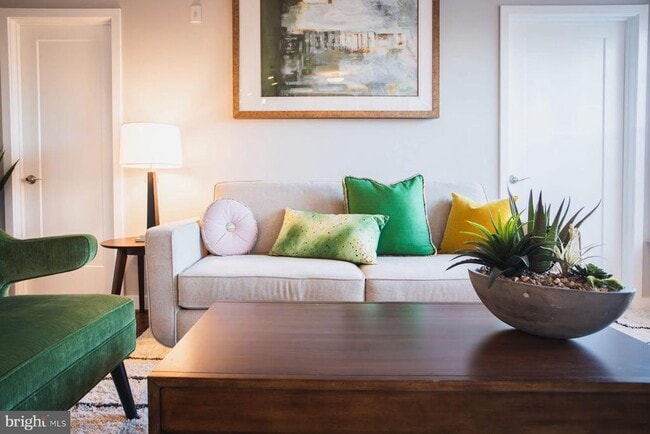 Photo - 607 7th St Unit 100,103