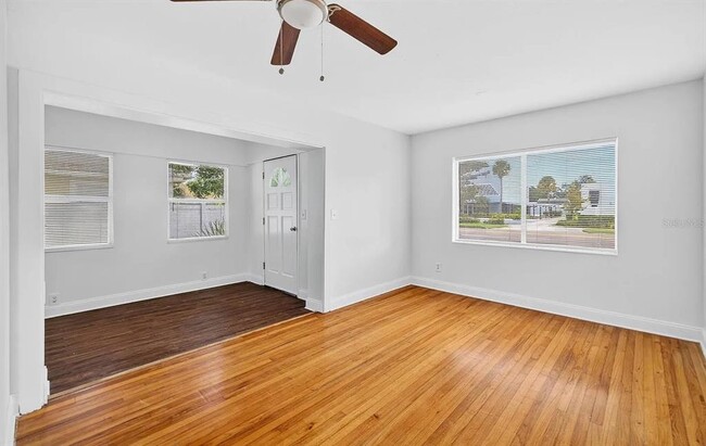 Photo - 5517 Gulfport Blvd S