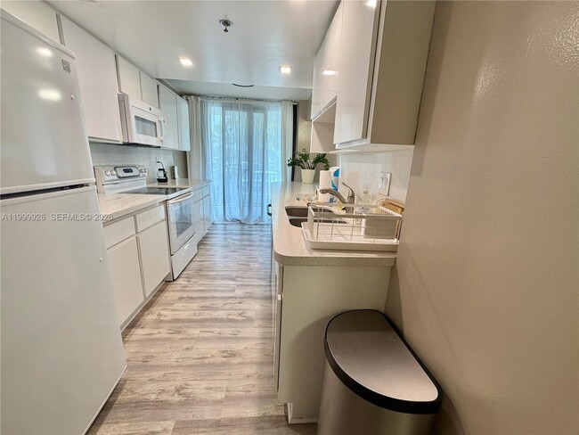 Photo - 210 174th St Unit L11