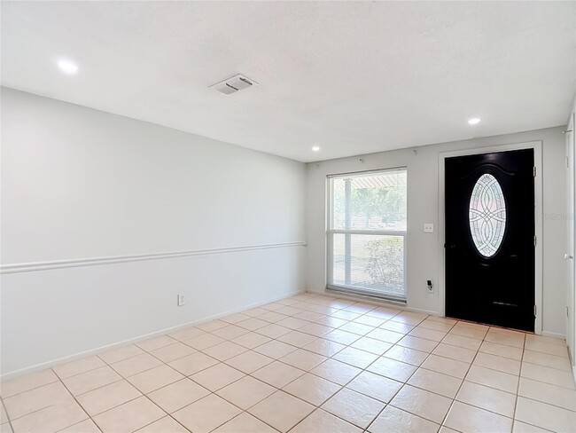 7916 Woodgrove Cir