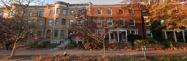 Building Photo - 1728 Beacon St Rental