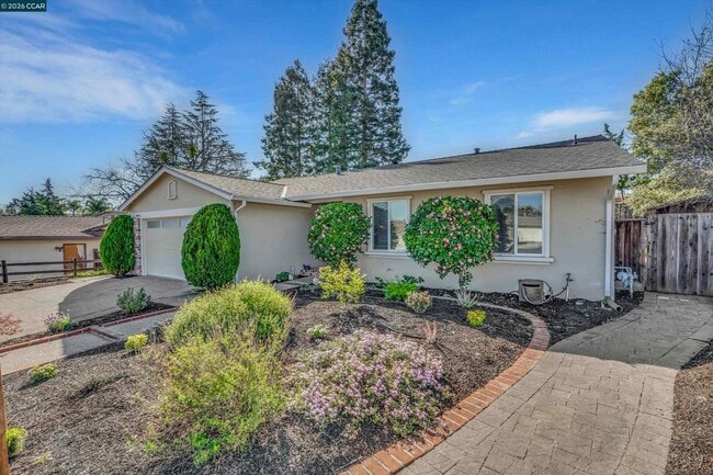 Photo - 2045 McMillan Ct