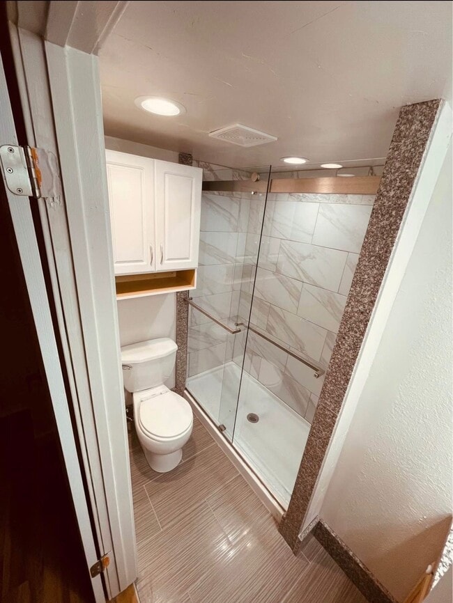Photo - 844 S Roberta St Unit 4