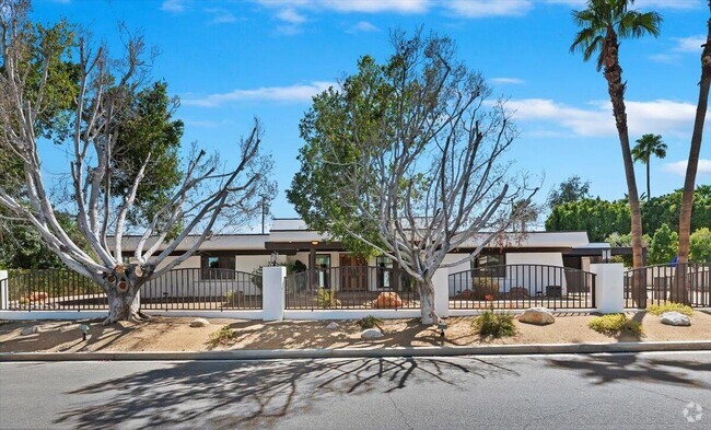 Building Photo - 73191 Shadow Mountain Dr Rental